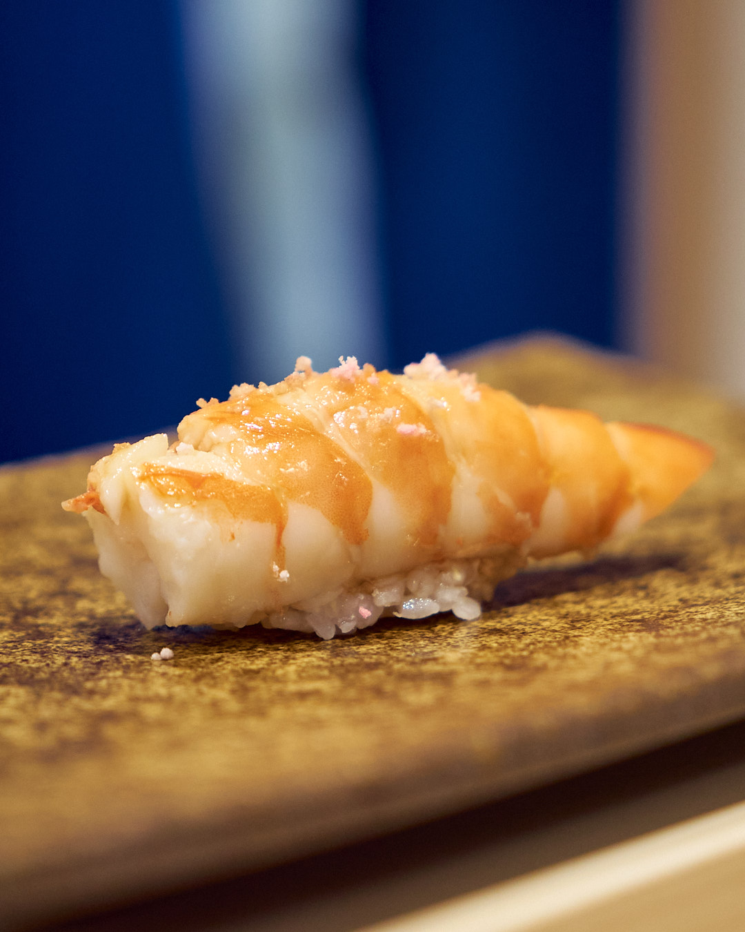 天然熊海老 くまえび|愛知県産
おまかせ握りコース 16,000円(税込)
池ノ上駅から徒歩1分の完全予約制の寿司店です。メニューは、店主のおまかせコースのみ。季節野菜や旬の魚介を織りまぜた一品料理と江戸前の伝統を重んじながらも現代風に手心を加えた握りをお楽しみください。
#江戸前鮨 #鮨なか尾 #予約制 #おまかせ #池ノ上 #寿司 #渋谷鮨 #世田谷鮨 #渋谷鮨 #tokyogourmet #edomaesushi #omakase #熊海老