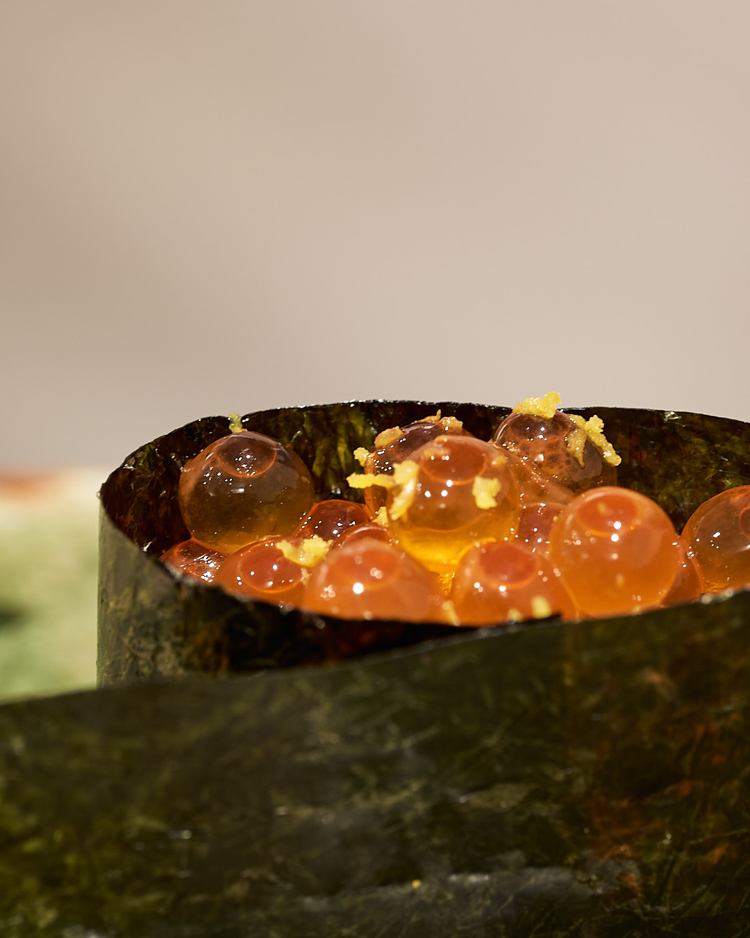 イクラ|北海道函館産
鮨なか尾「5周年記念コース」
料理二品・握り十五貫・汁椀・サービスドリンク付き
5周年限定特別価格:20,000円(税込)
※その日の最良の食材を使用するため、内容が一部変更となる場合がございます。
▼ご予約・詳細はこちら
公式WEBサイト:
https://www.sushinakao.com/
ご予約ページ:
https://www.tablecheck.com/ja/sushinakao/reserve/message